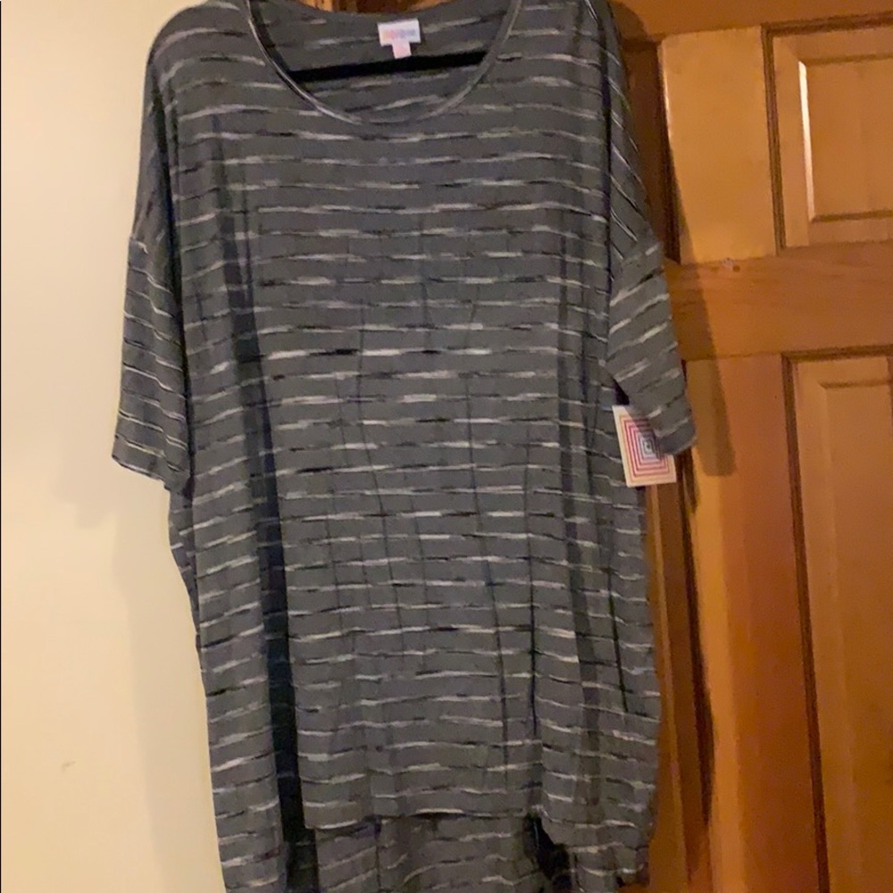 NWT Lularoe Irma gray,black & white